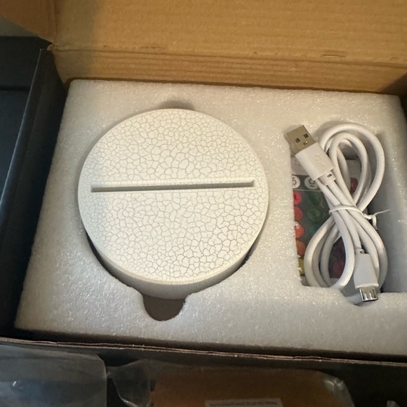 3D Night Light for Kids, 16 Color Changing with Remote Contro Sonic the Hedgehog - Picture 7 of 7